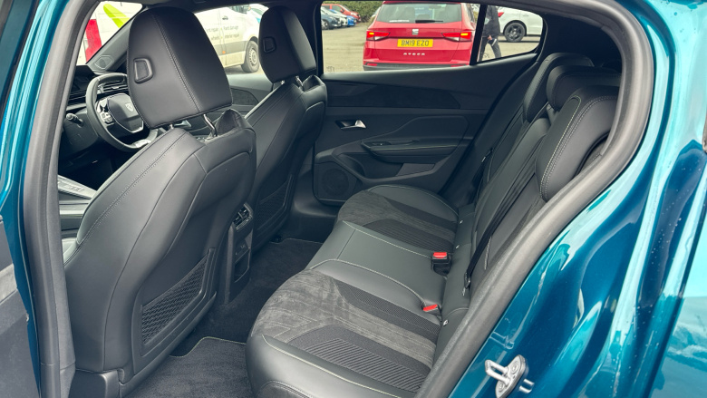 Peugeot 408 1.6 Plug-in Hybrid 225 GT 5dr e-EAT8 Hatchback